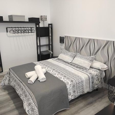 Apartamento Turistico Lyra Baena Ngoại thất bức ảnh
