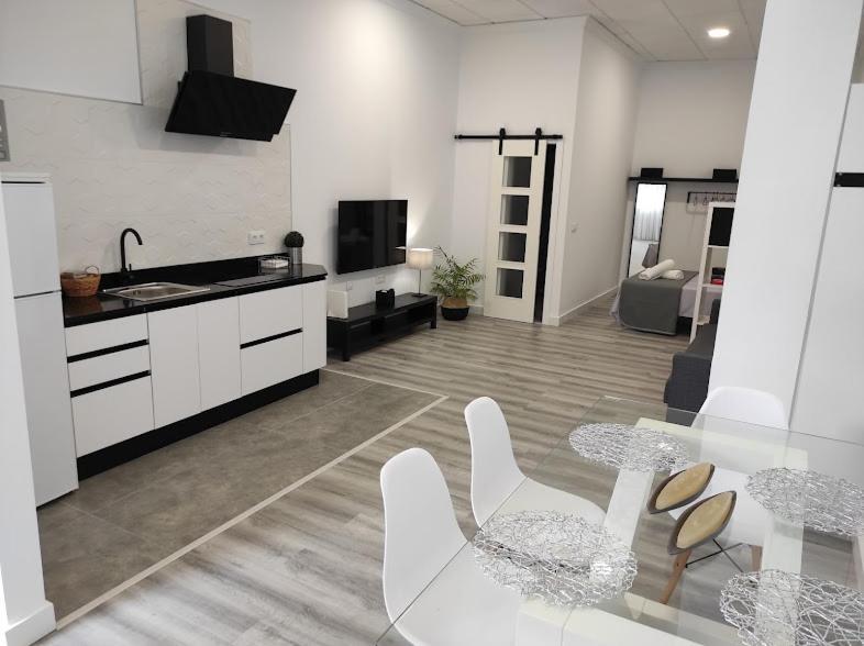 Apartamento Turistico Lyra Baena Ngoại thất bức ảnh